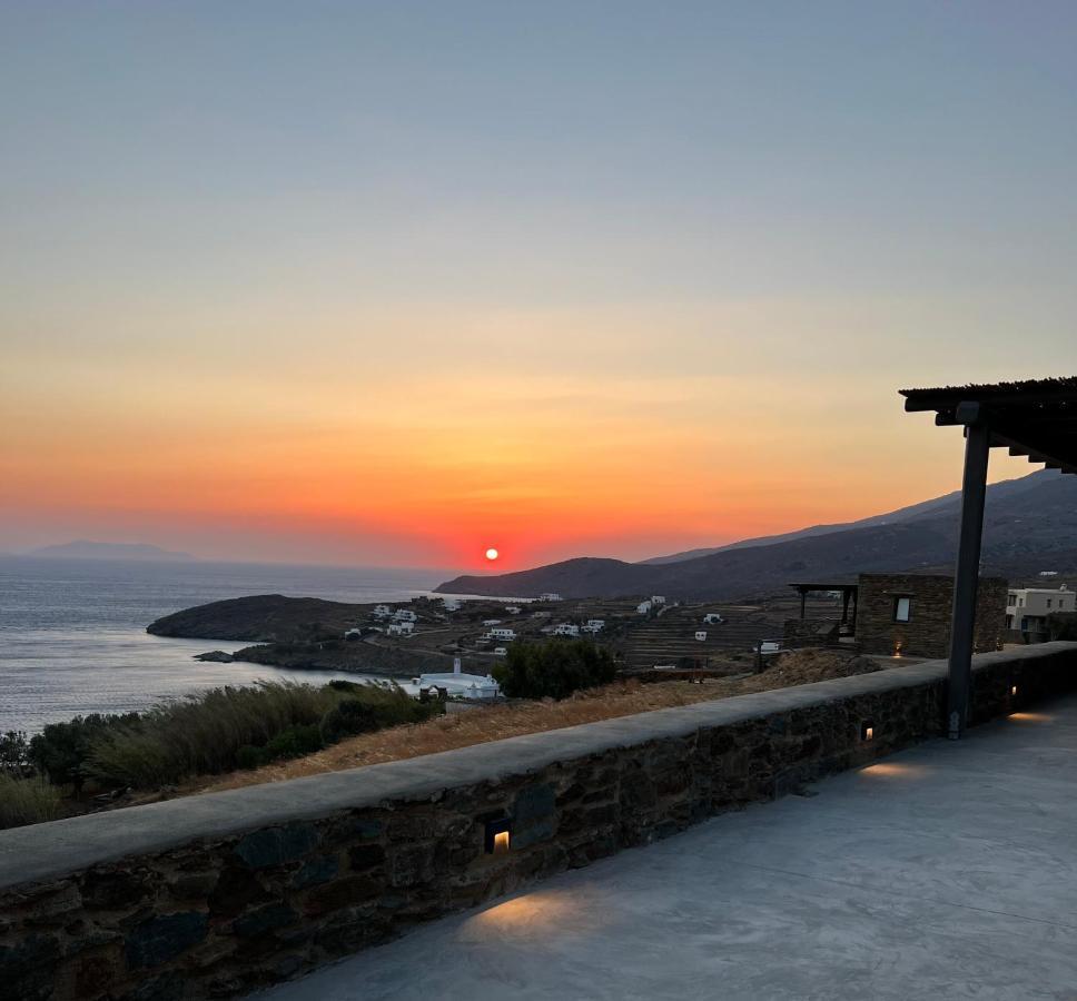 Aerino Seaside Villa Agios Romanos Ngoại thất bức ảnh